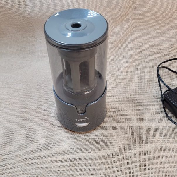 sacapuntas para lapices electrico, 240 bs