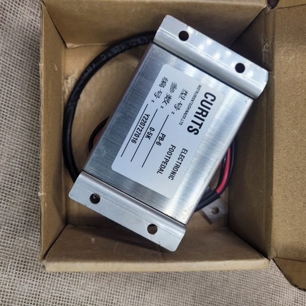 Pedal de aceleracion para coche de golf, 450 Bs.