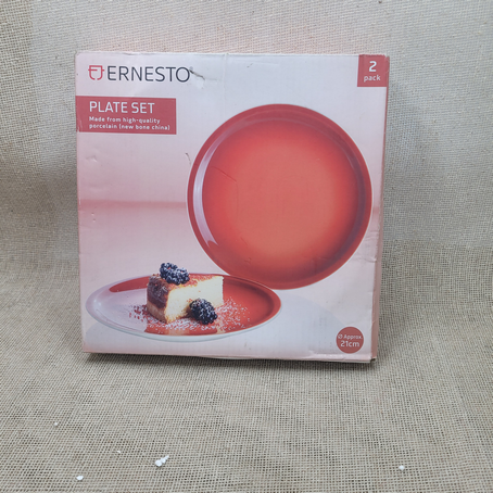2 platos Rojos Ernesto 50 bs.
