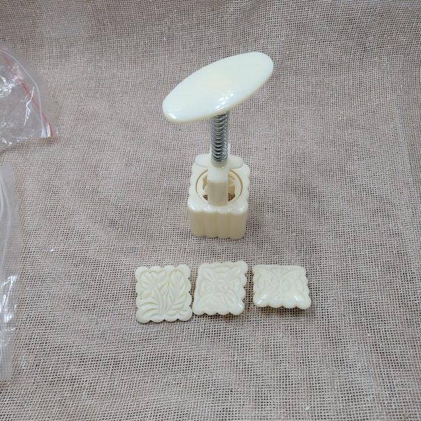Juego de sellso de silicona, 80 Bs.