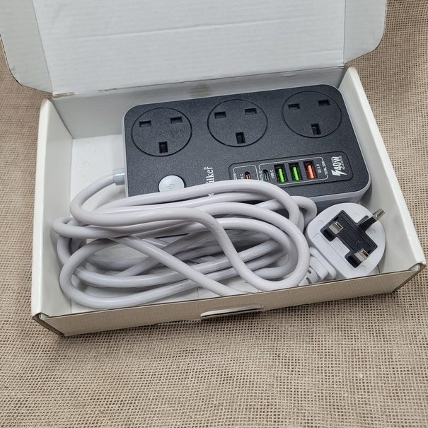 Cortapico con cargador de 40 W, 150 Bs.